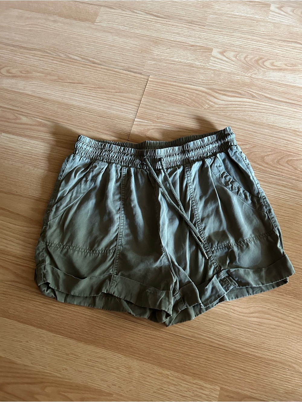 Universal Thread Forest Green Casual Shorts Medium